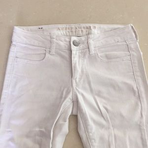 American Eagle white skinny jeans